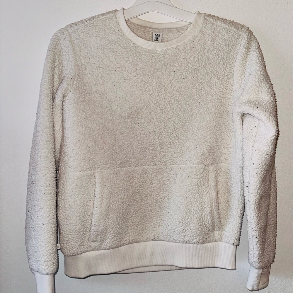 Athleta Girl – natural white fleece sweatshirt with front pocket ￼